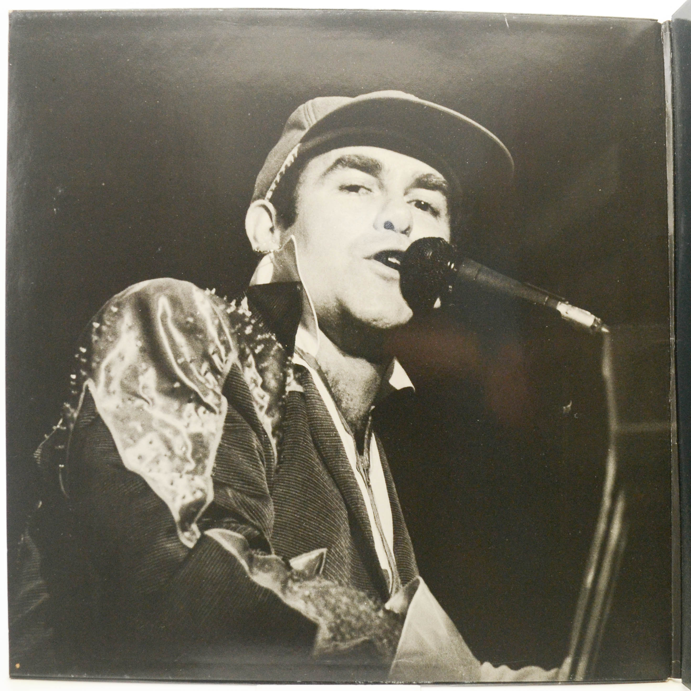 Elton John — Love Songs, 1983