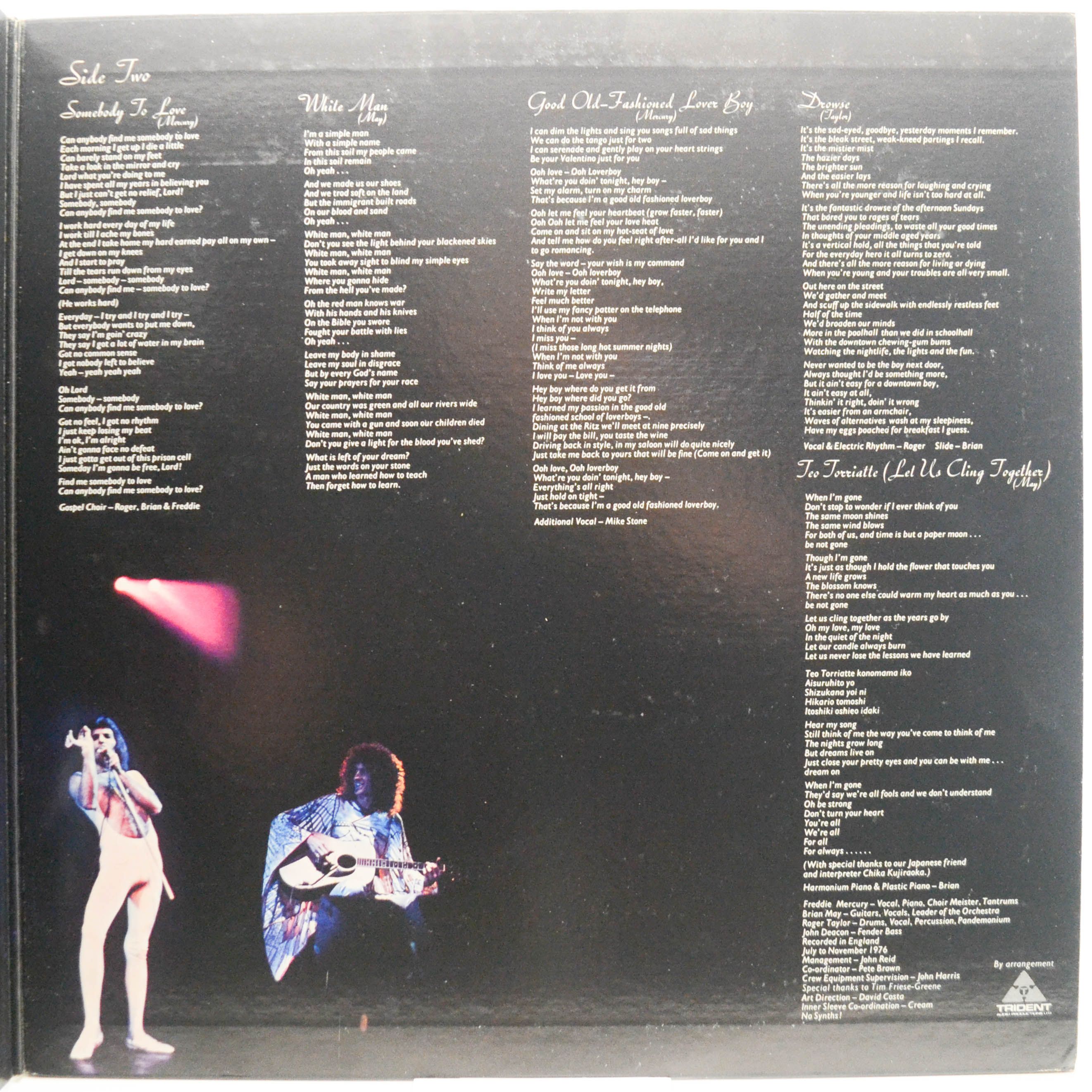 Queen — A Day At The Races, 1976