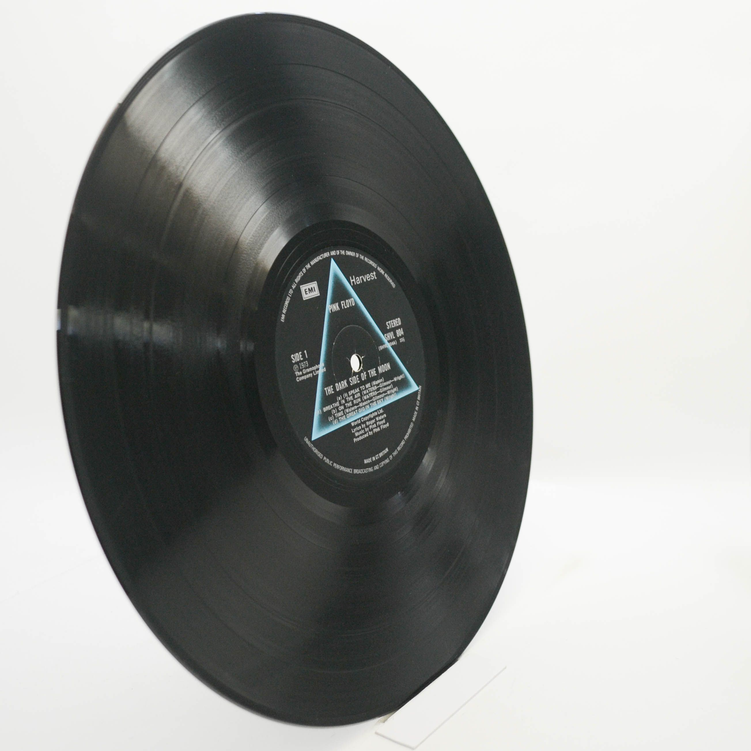 Pink Floyd — The Dark Side Of The Moon (UK), 1973