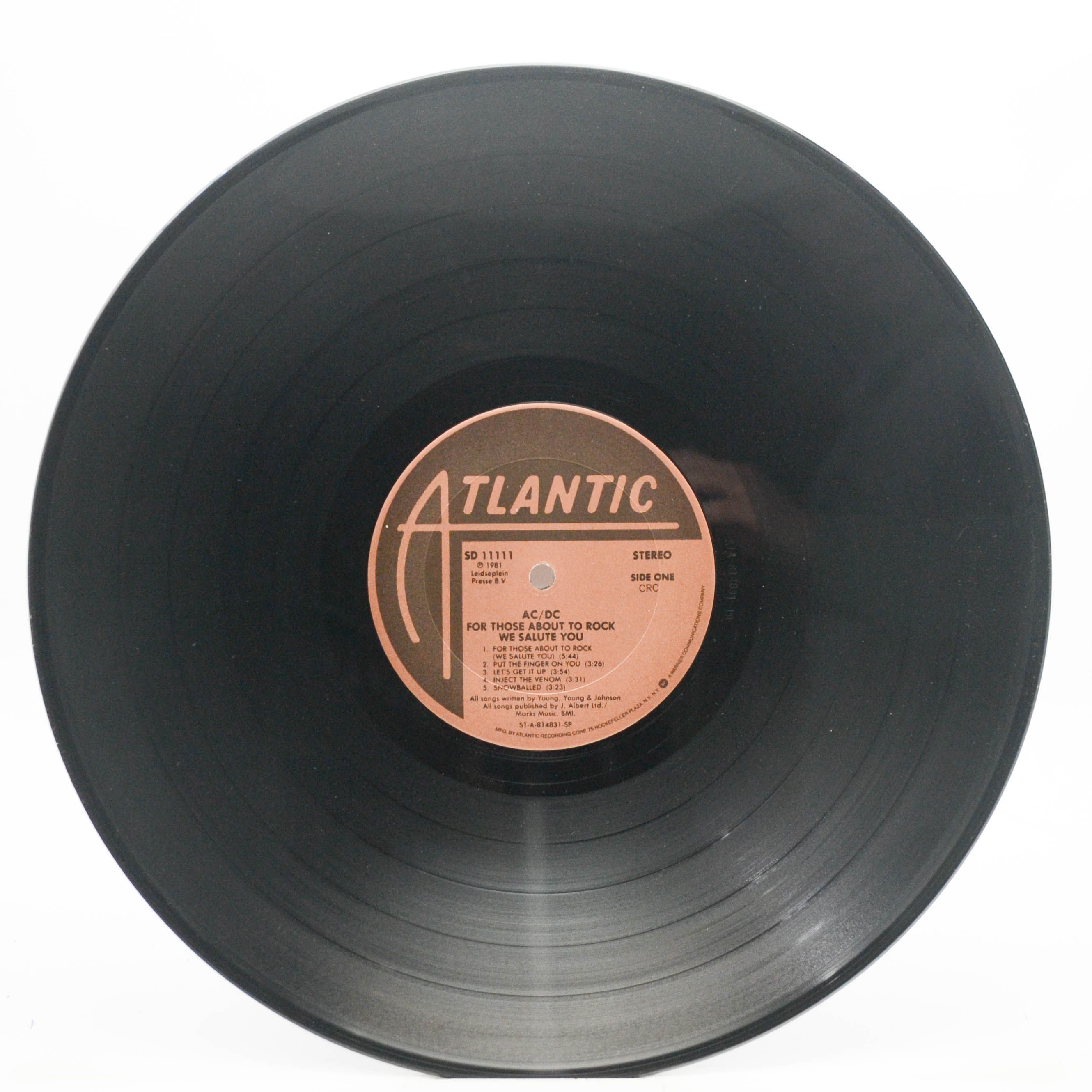 AC/DC — For Those About To Rock (We Salute You) (USA), 1981
