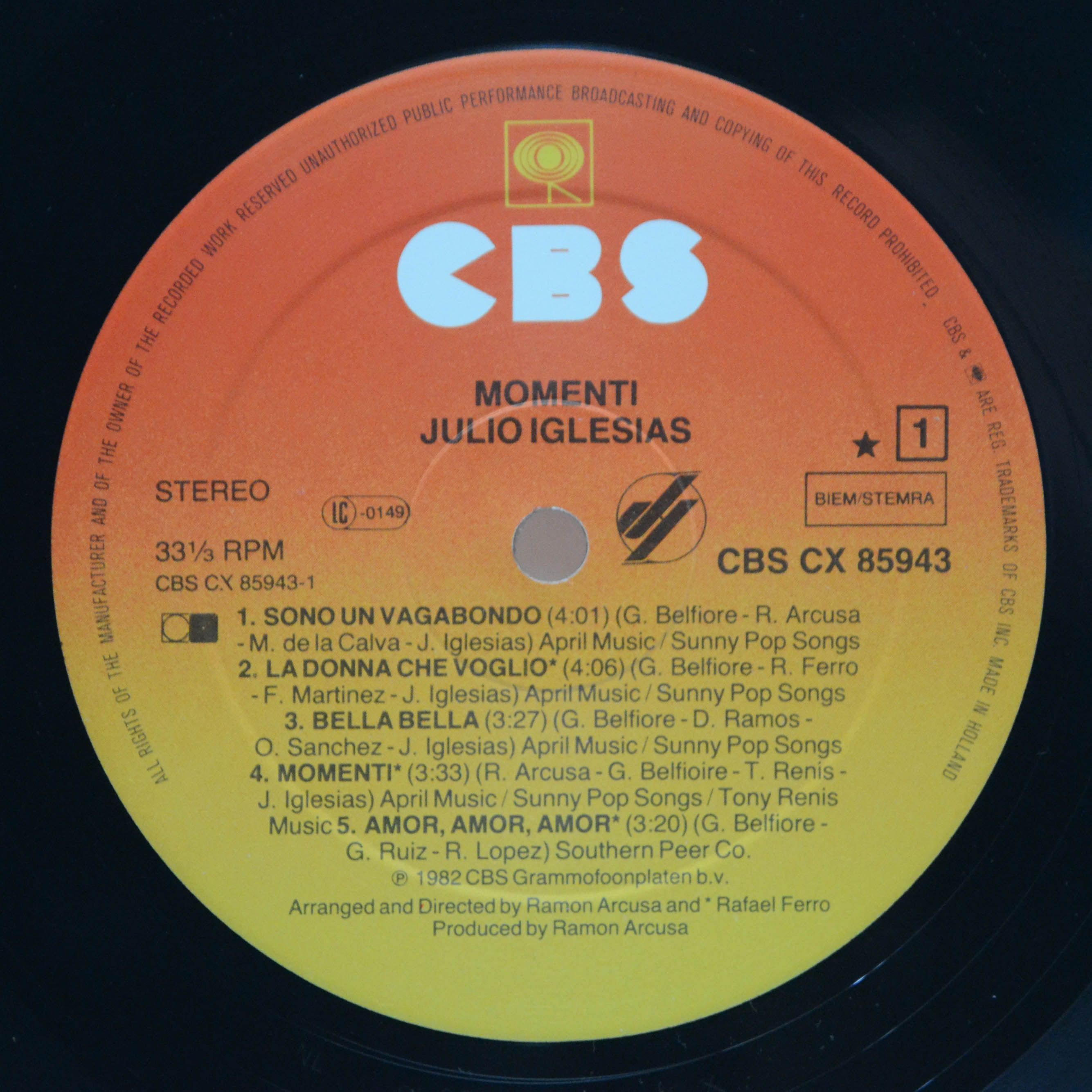 Julio Iglesias — Momenti, 1982