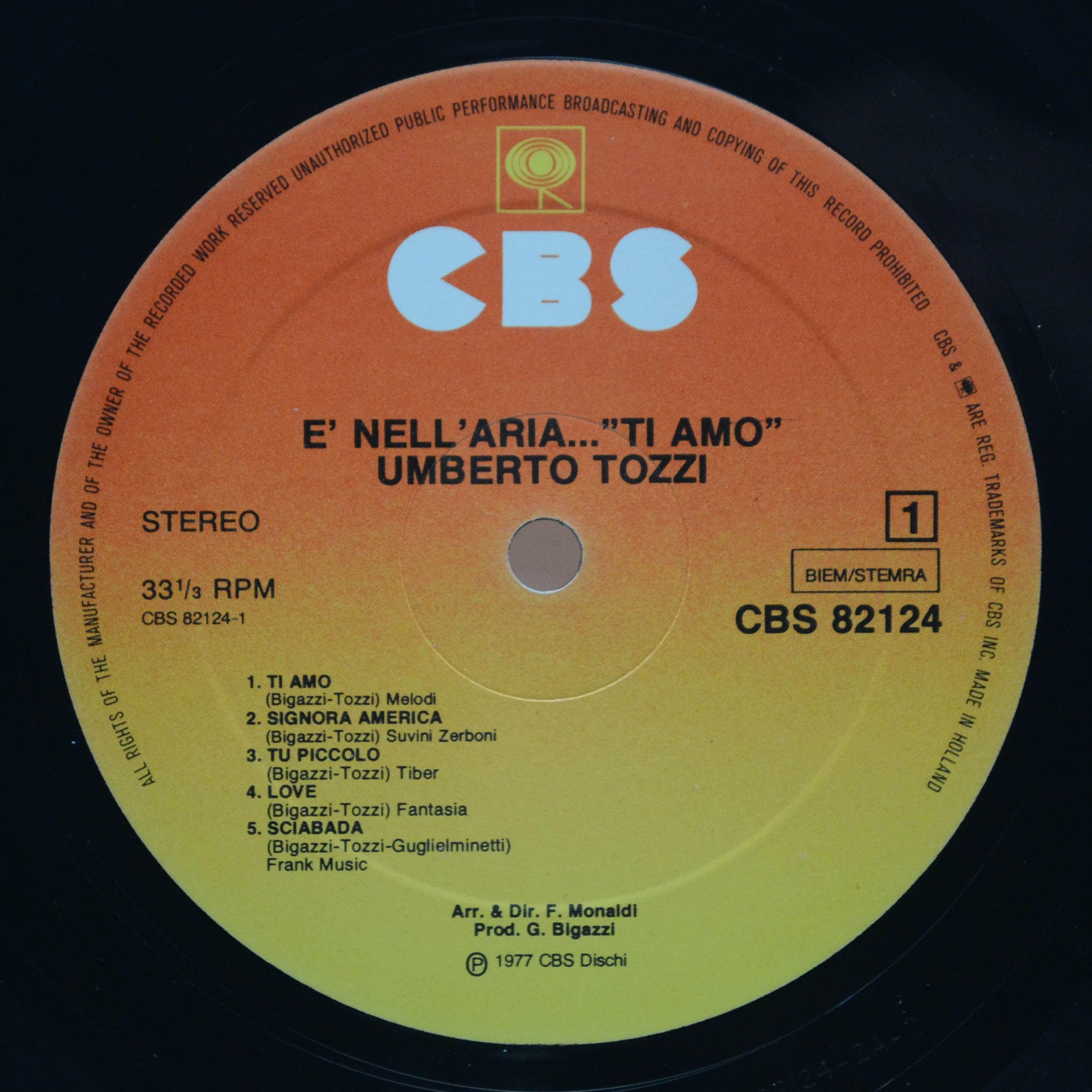 Umberto Tozzi — È Nell'Aria...Ti Amo, 1977