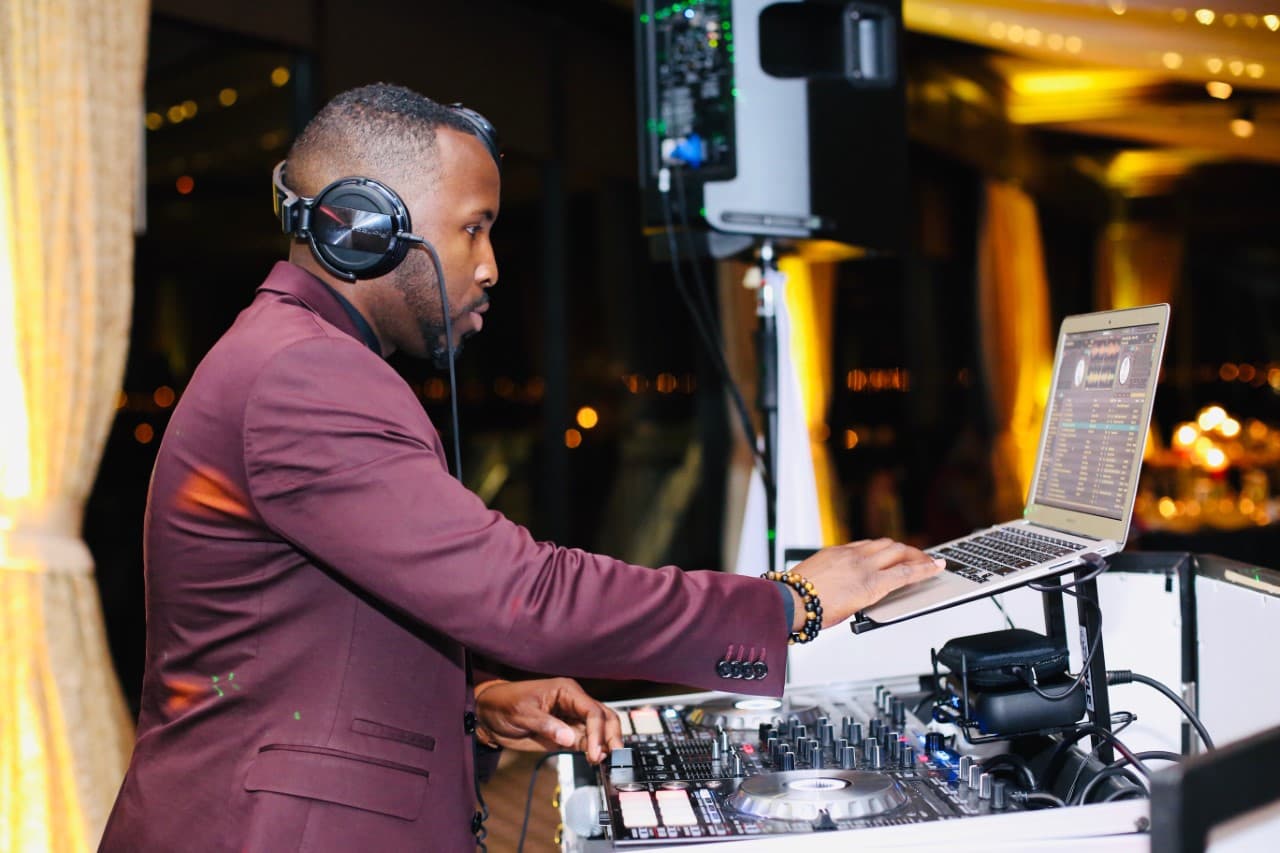 DJ Notoya