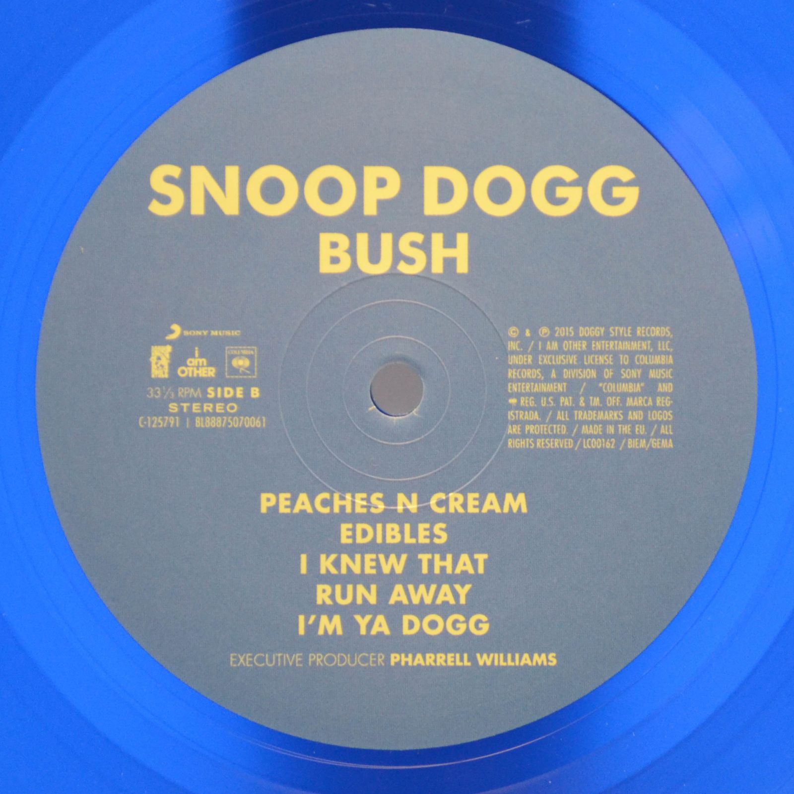 Snoop Dogg — Bush, 2015