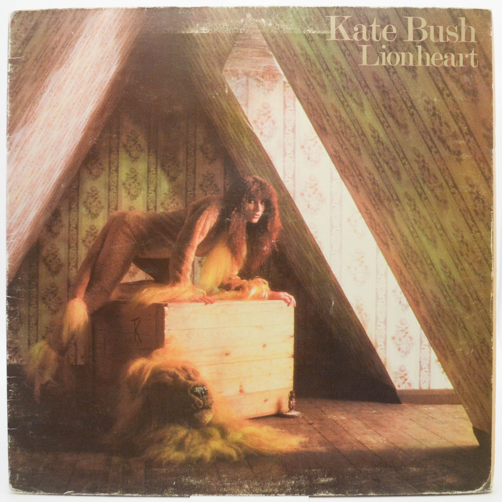 Kate Bush — Lionheart (1-st, UK), 1978