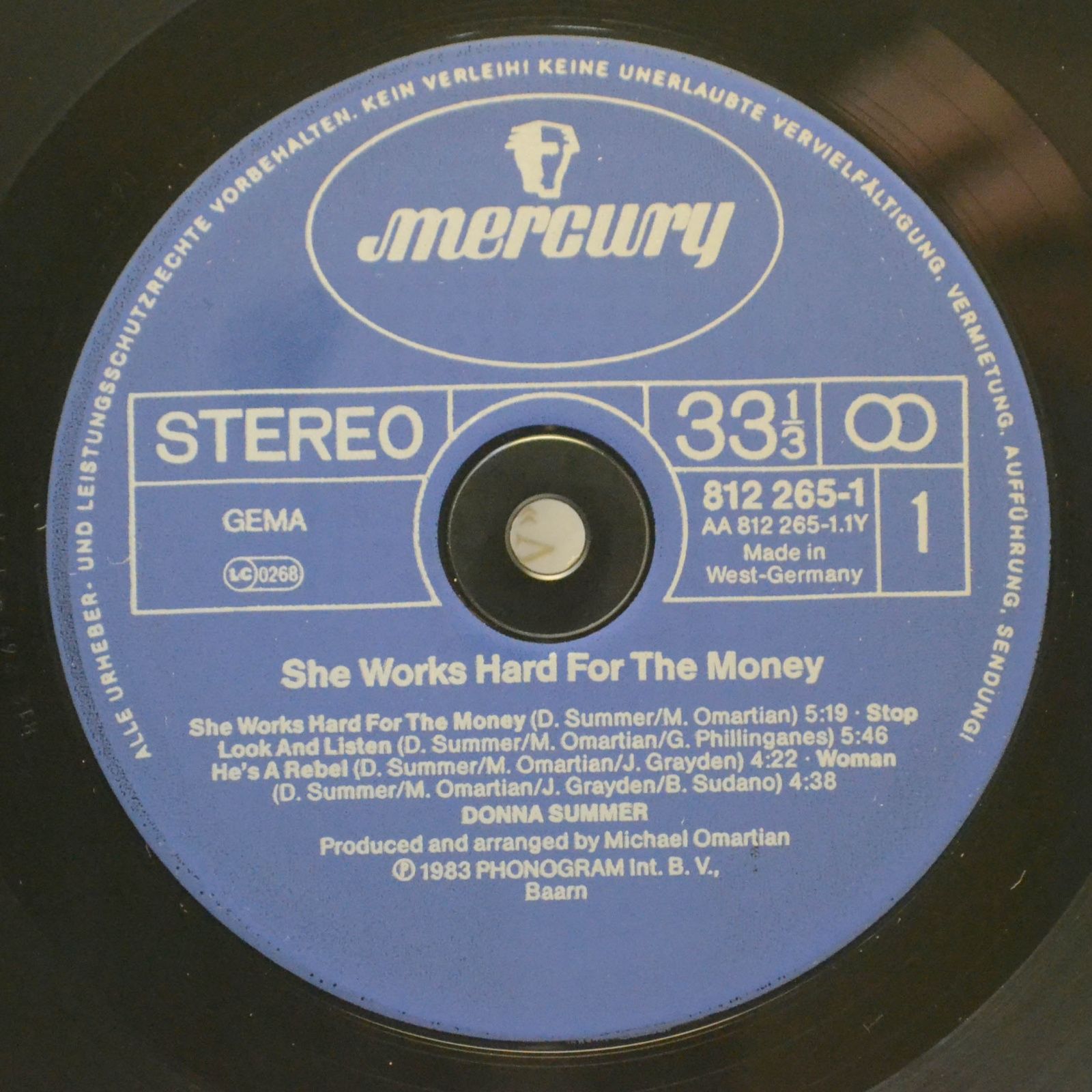 Donna Summer — She Works Hard For The Money, 1983