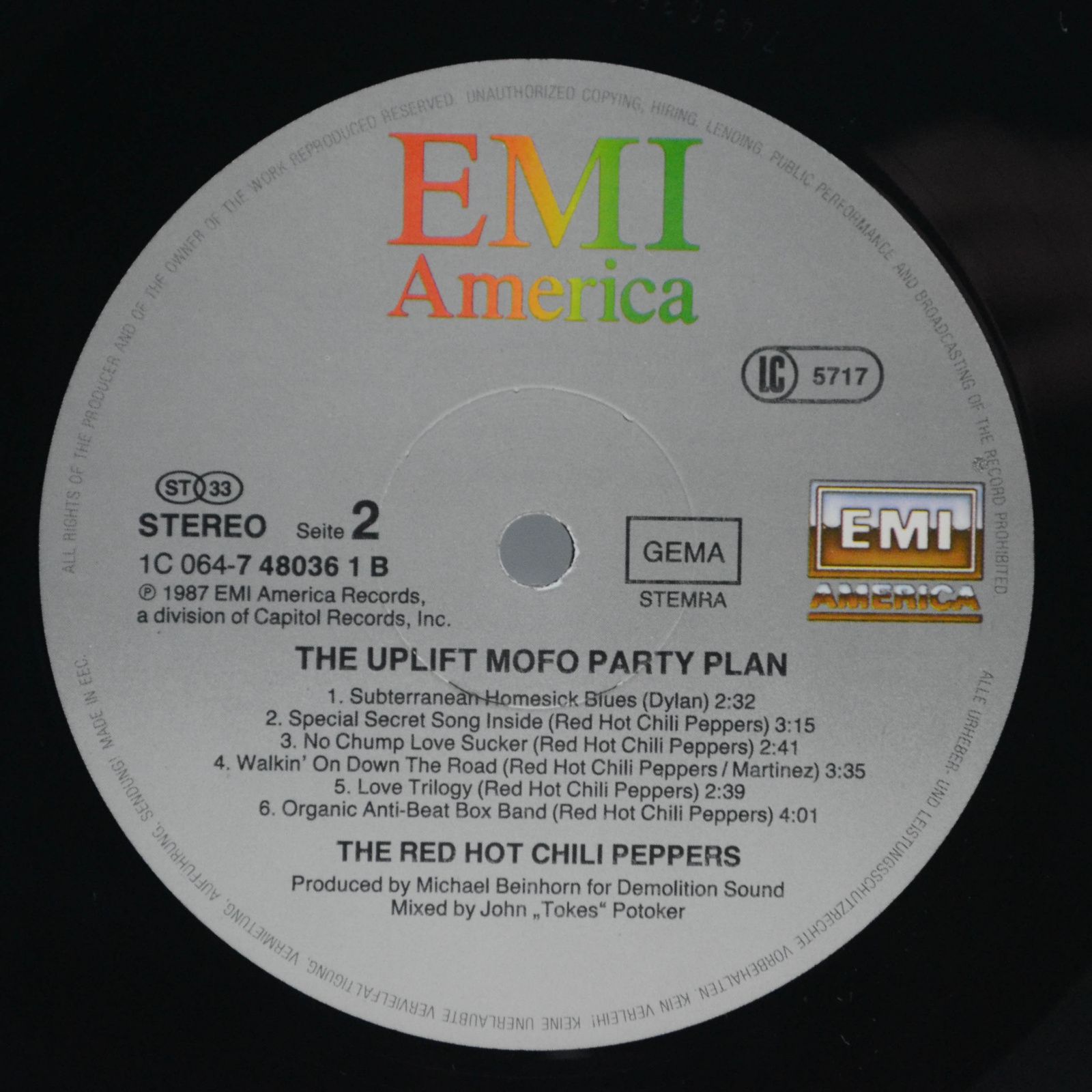 Red Hot Chili Peppers — The Uplift Mofo Party Plan, 1987