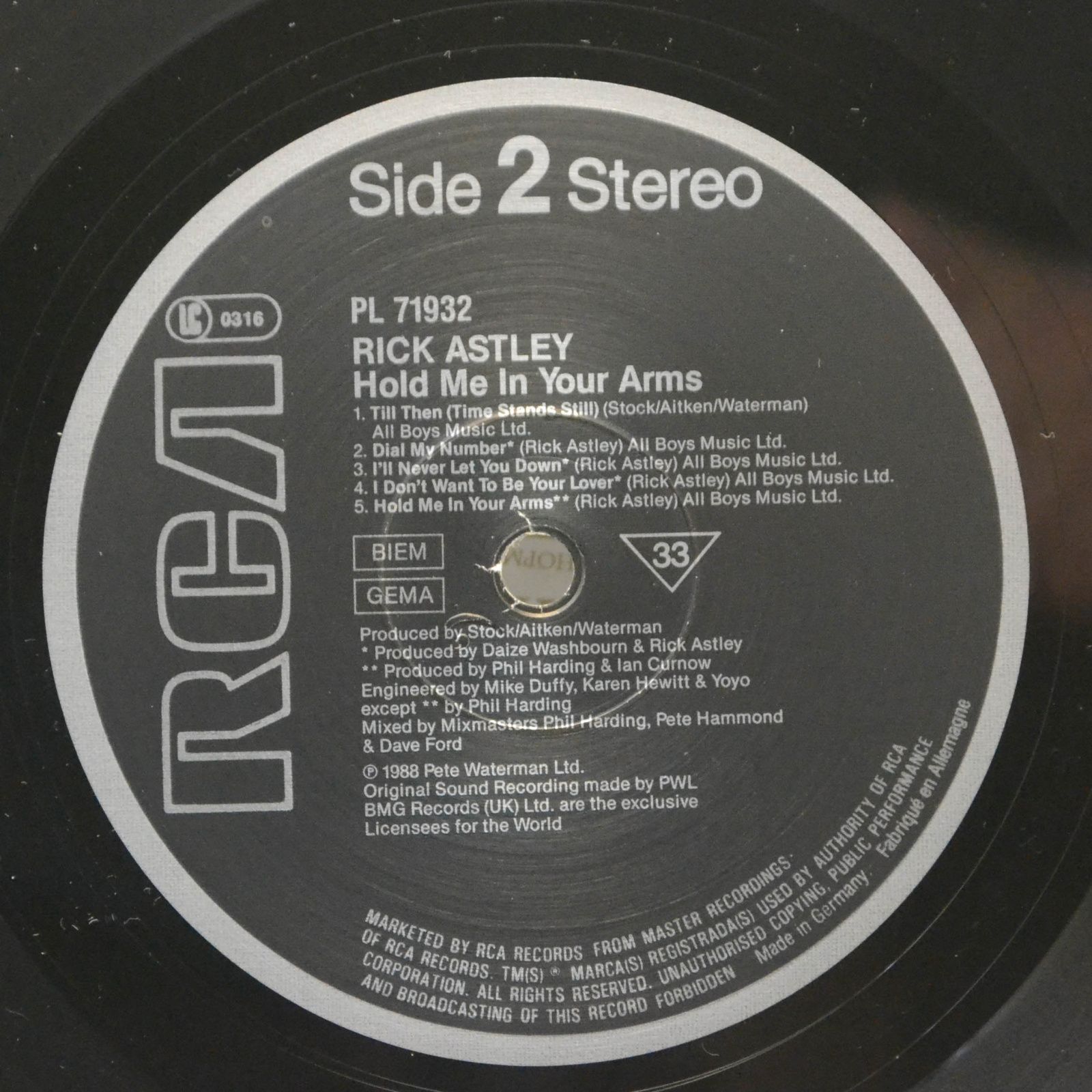 Rick Astley — Hold Me In Your Arms, 1988