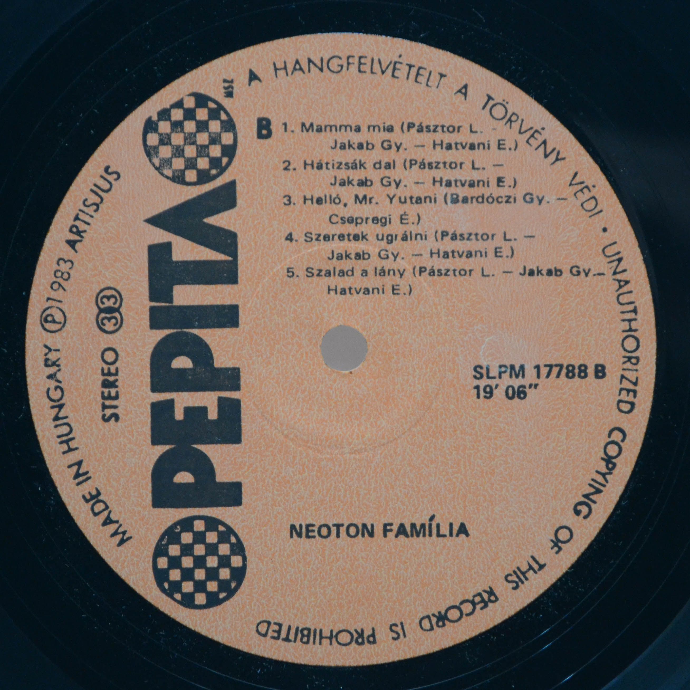 Neoton Familia — Neoton Familia (1-st, Hungary), 1983