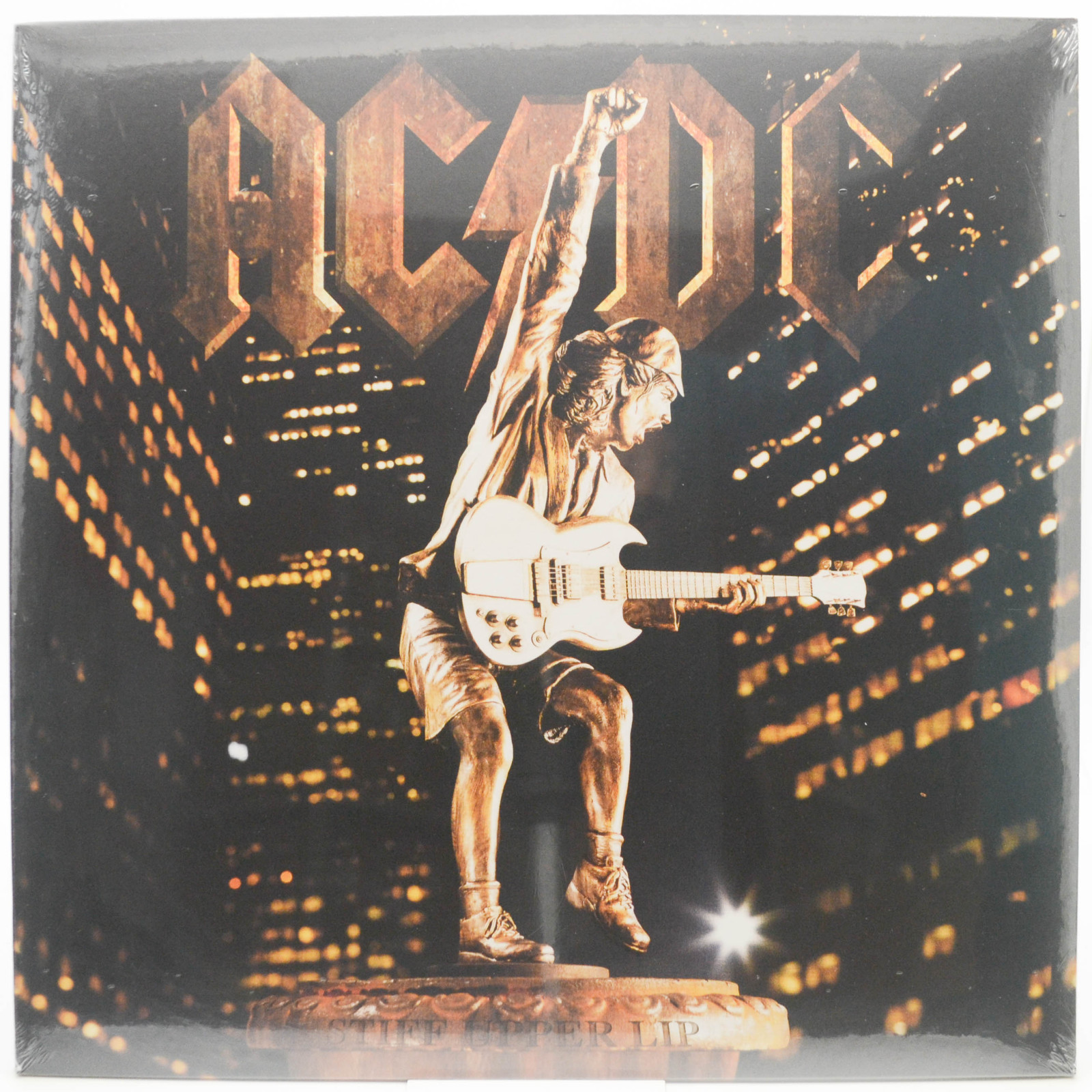 AC/DC — Stiff Upper Lip, 2000