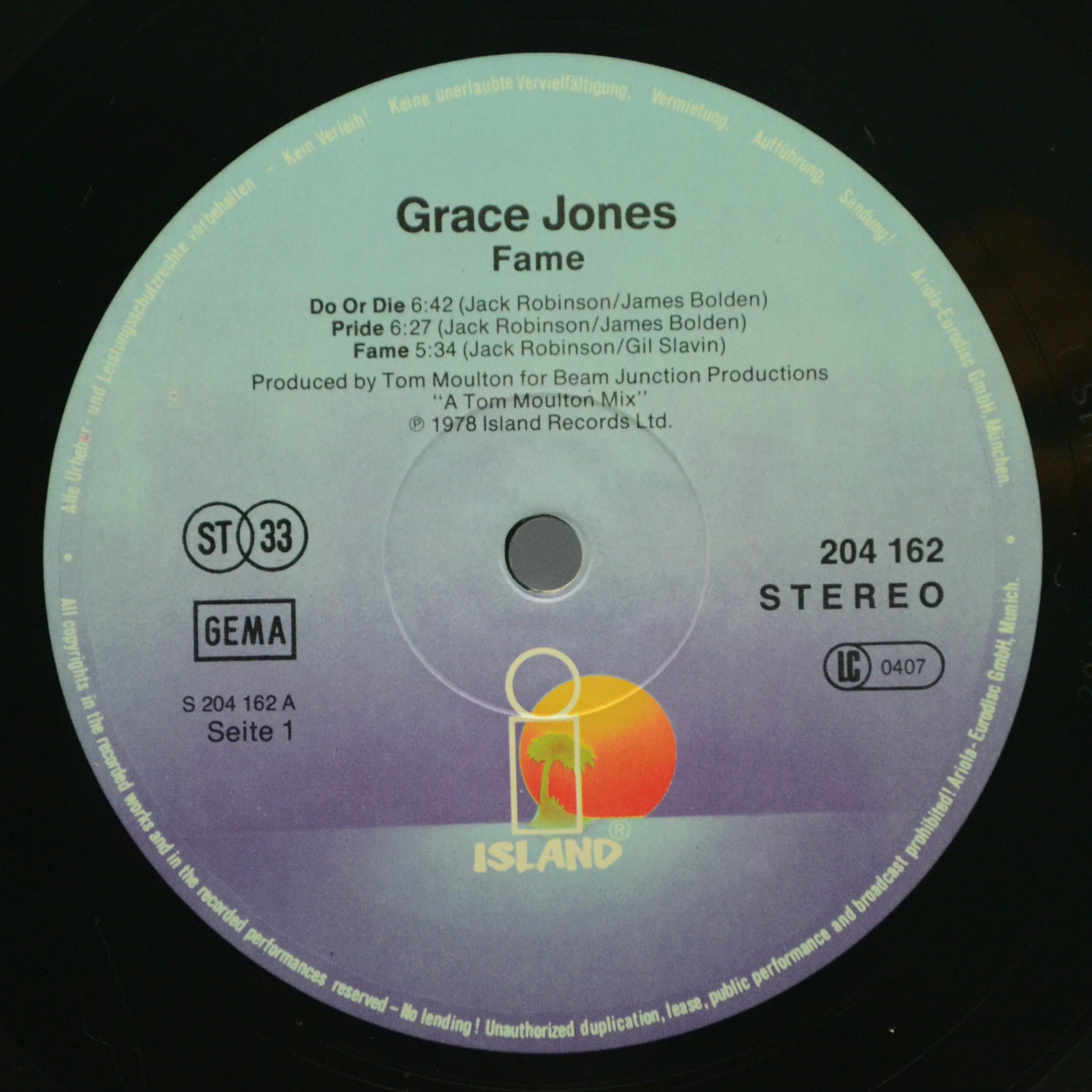 Grace Jones — Fame, 1978