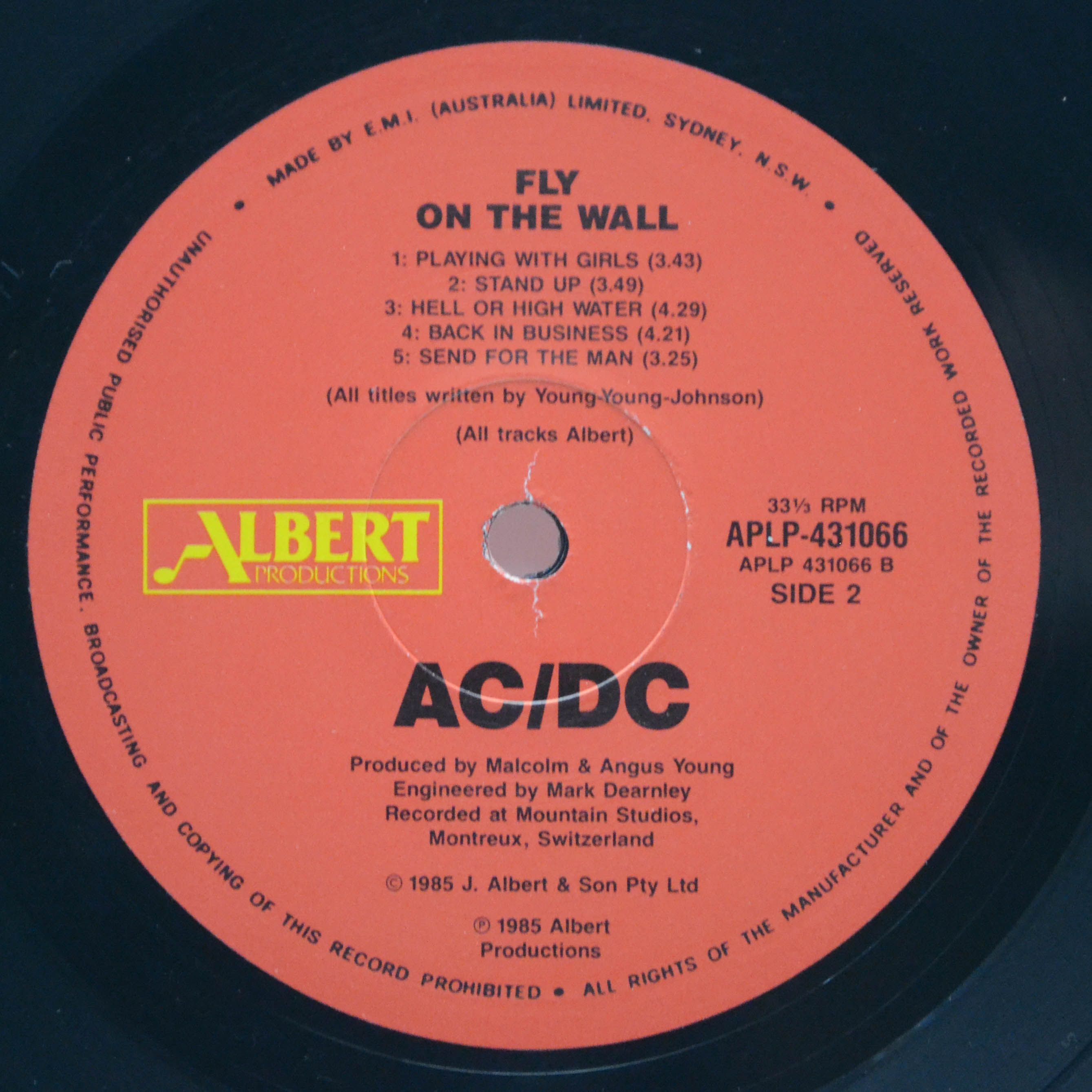 AC/DC — Fly On The Wall (1-st, Australia), 1985