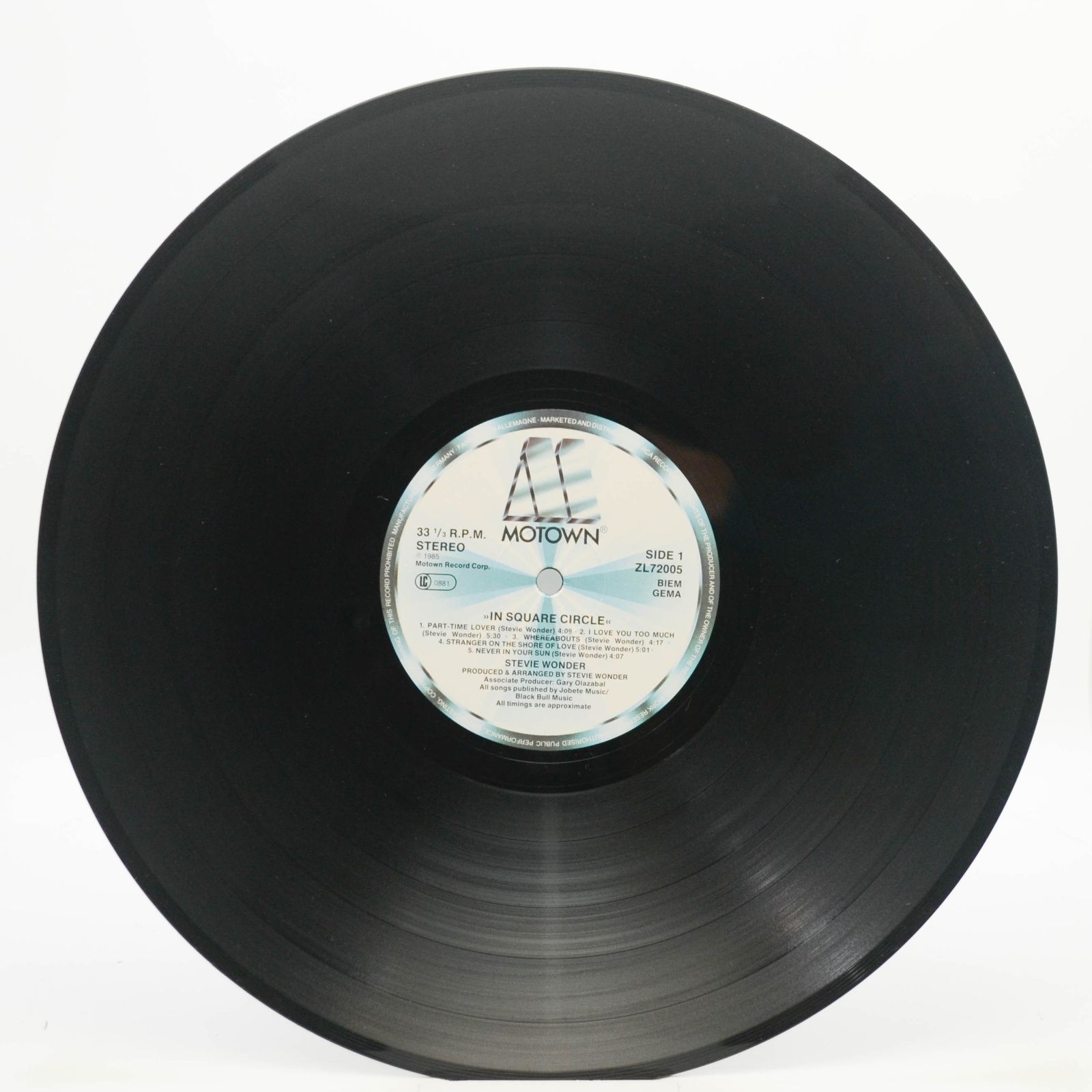 Stevie Wonder — In Square Circle (booklet), 1985