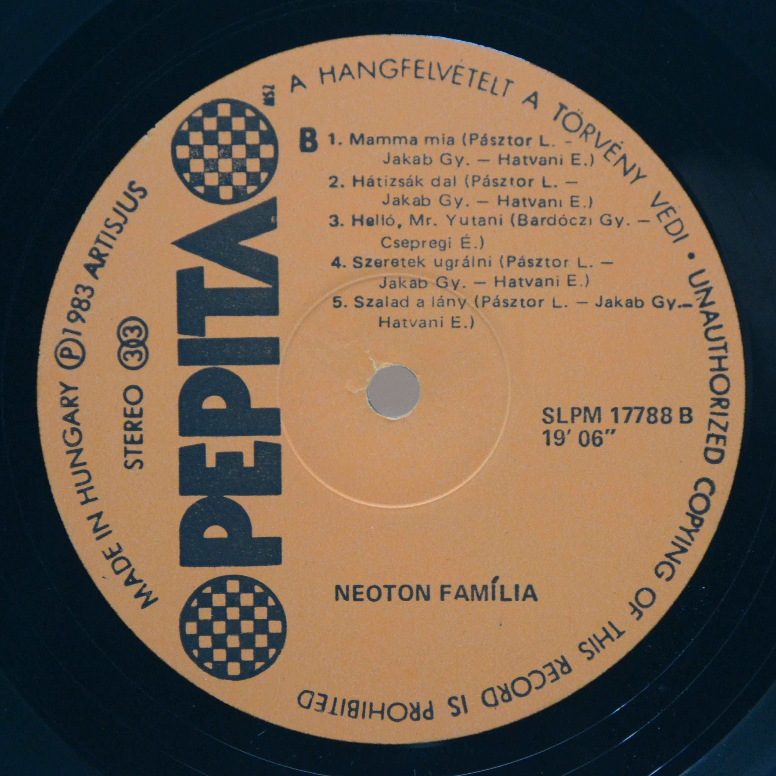 Neoton Família — Neoton Família (1-st, Hungary), 1983