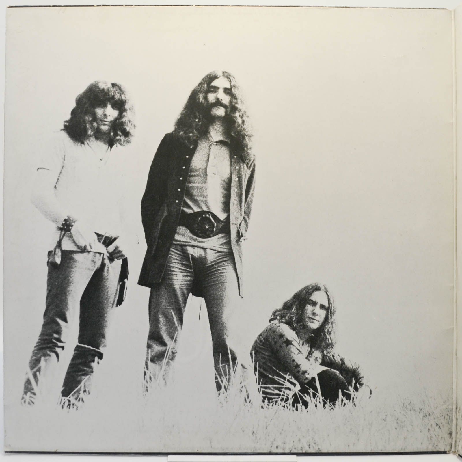 Black Sabbath — Paranoid (UK), 1970